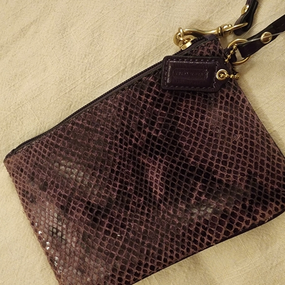 Coach Wristlet - Picture 3 of 4